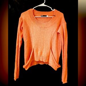 Fox sweater with slouch pockets, like new! Coral, size small